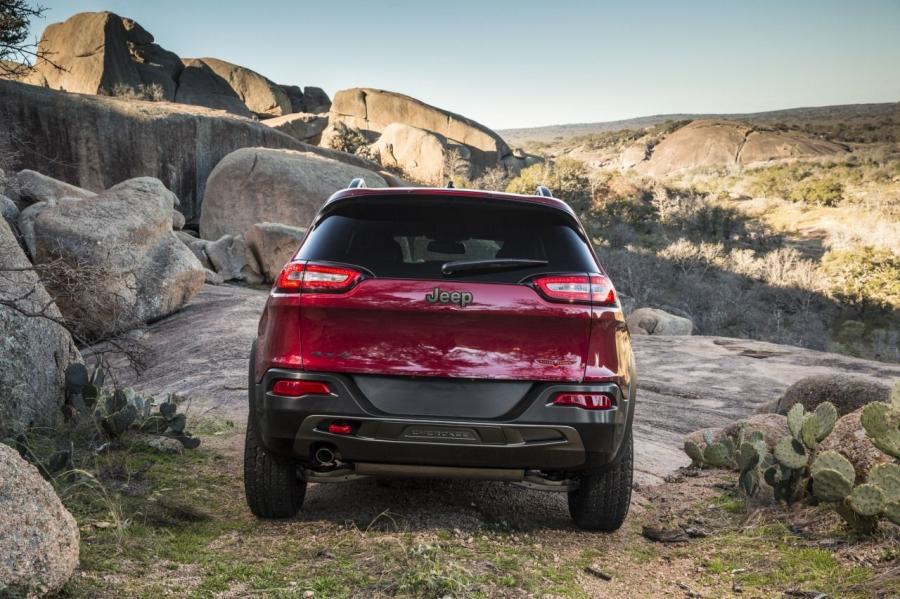  Jeep Cherokee 2014 года  (фото 40 из 88)